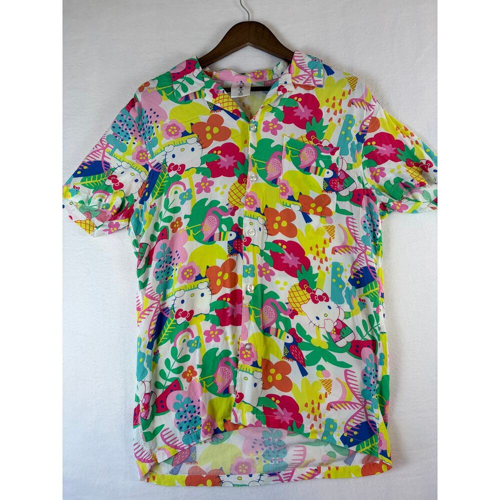 Hello Kitty by Sanrio Button Up Floral Shirt Medium